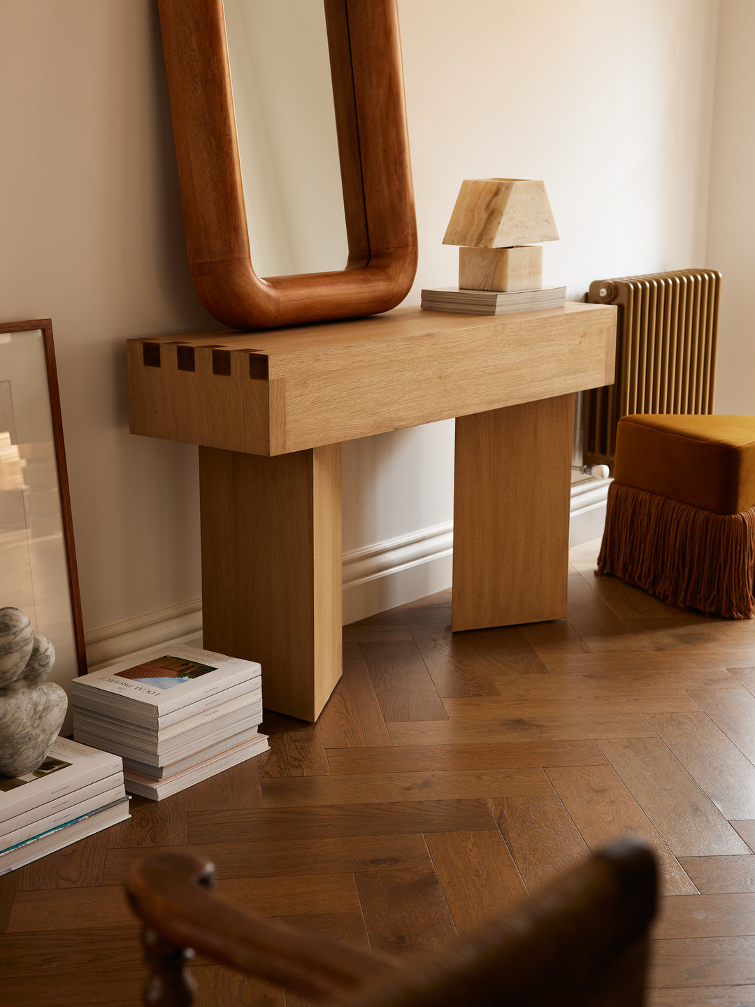 Dovetail Console