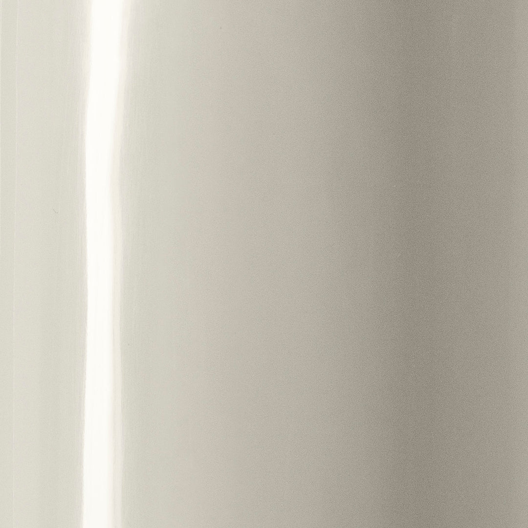 Gloss Resin Material Swatch Creme