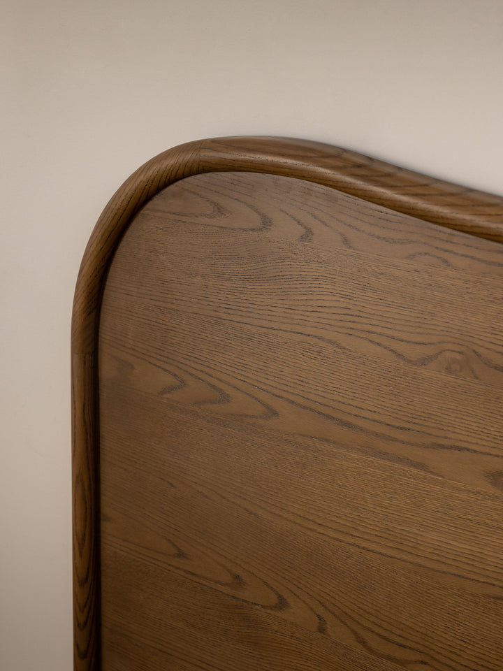 Remy Bedhead Saddle