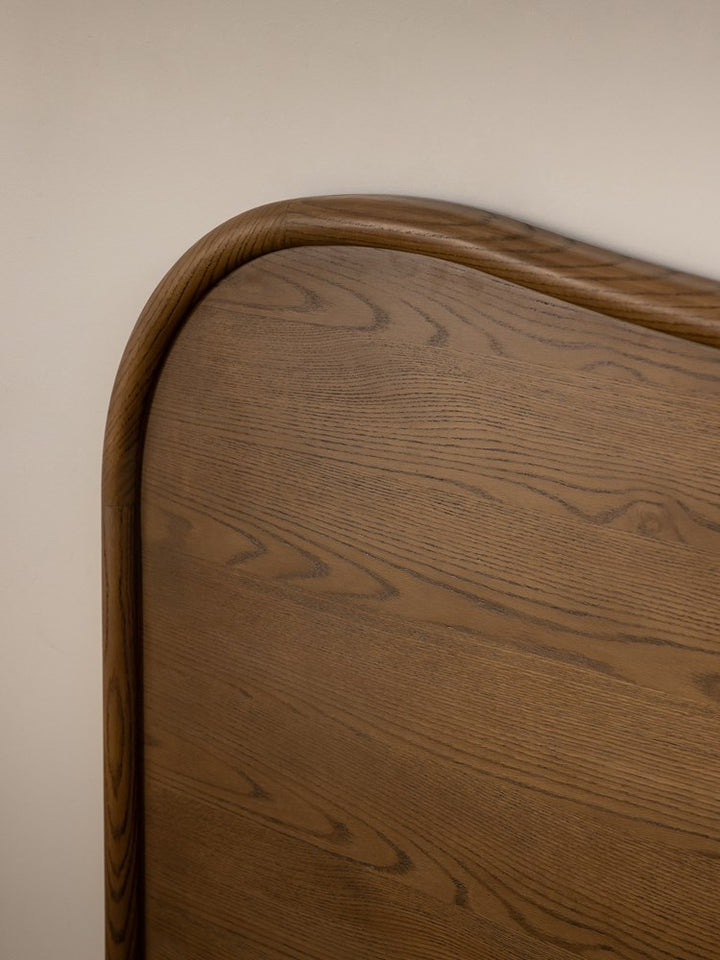 Remy Bedhead Saddle